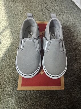Vans Kids Slip-On Canvas Sneakers in Gray